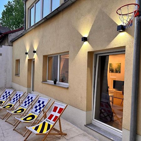 Spacious Central 4-Room Suite For 6 - Near Subway Bécs Kültér fotó