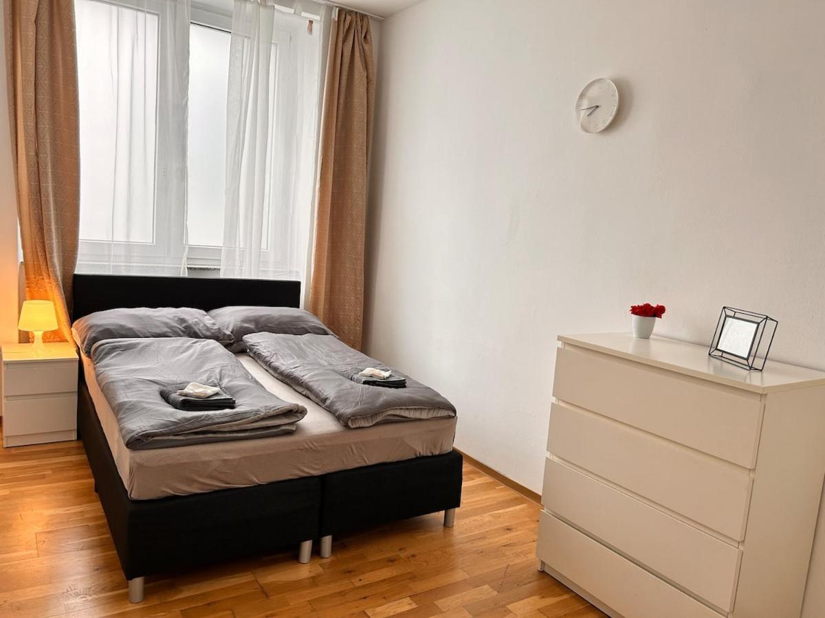 Spacious Central 4-Room Suite For 6 - Near Subway Bécs Kültér fotó